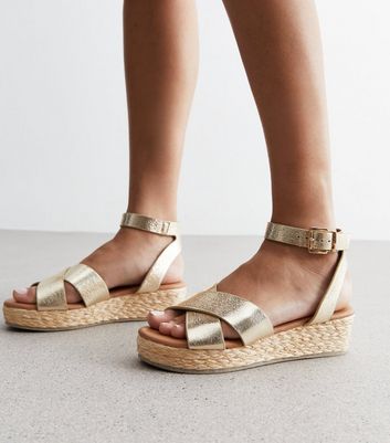 Metallic flatforms 2025