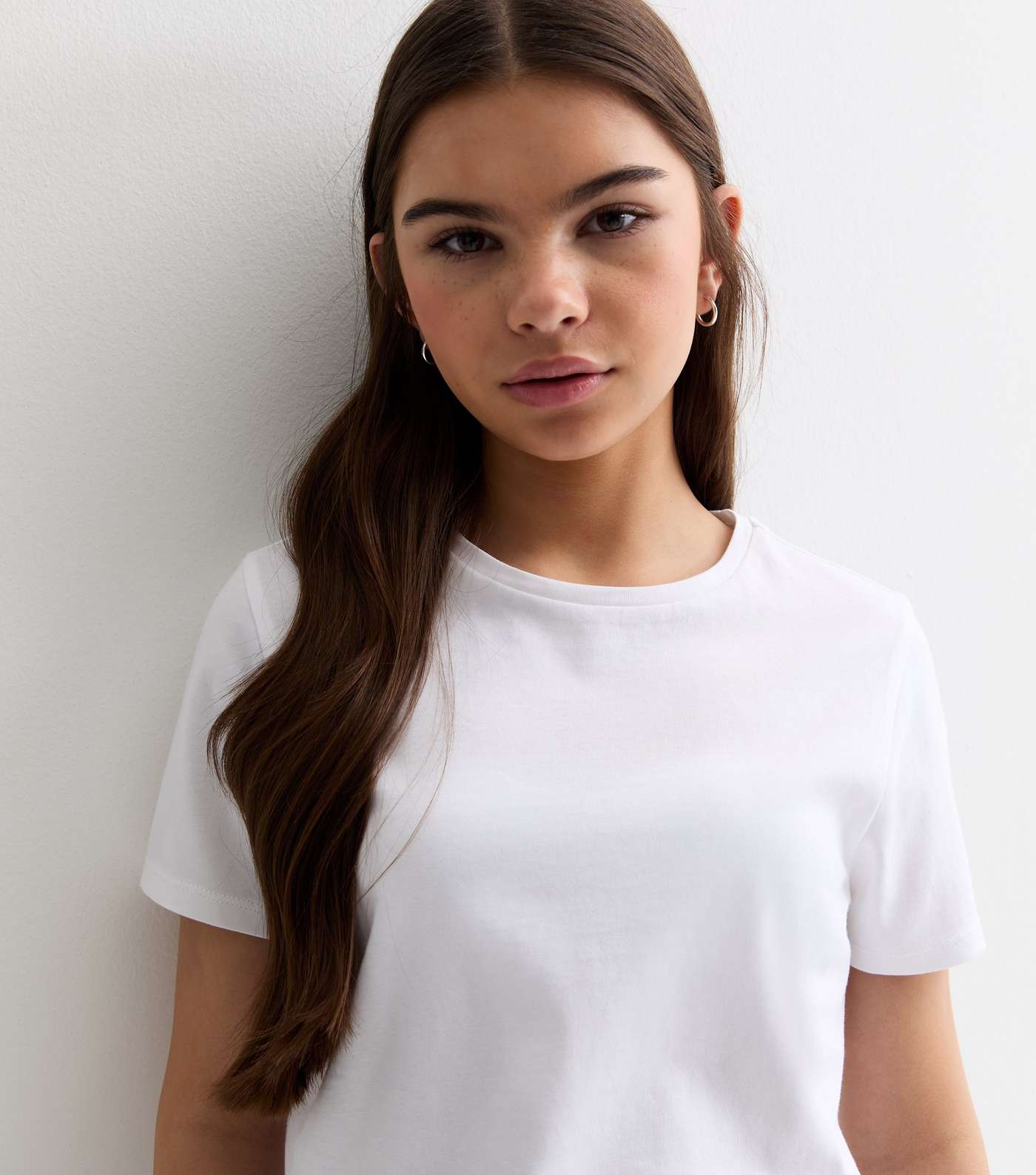 Girls White Cotton Crew Neck Crop T-Shirt Image 2