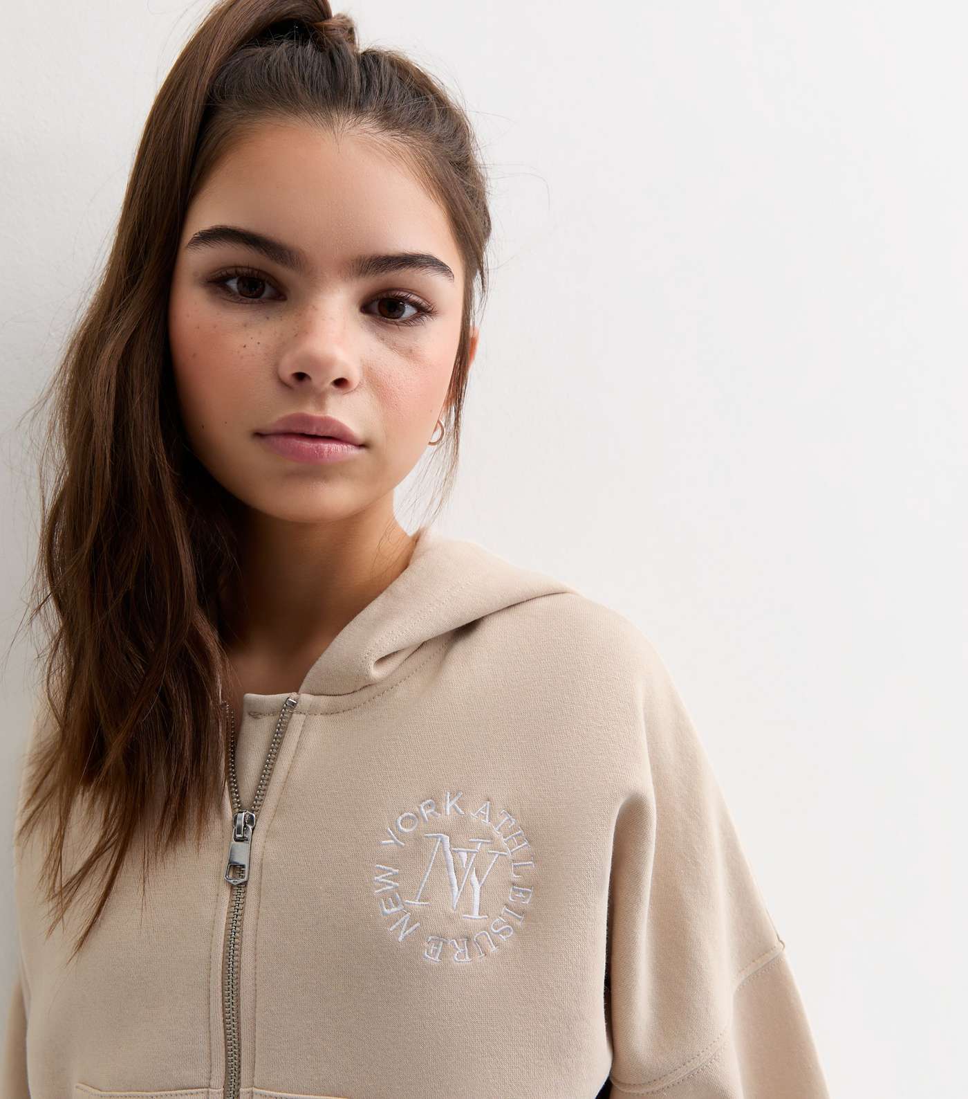 Girls Stone NY Embroidered Crop Hoodie Image 2