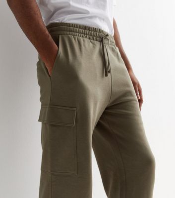 nike cuffed cargo joggers in khaki