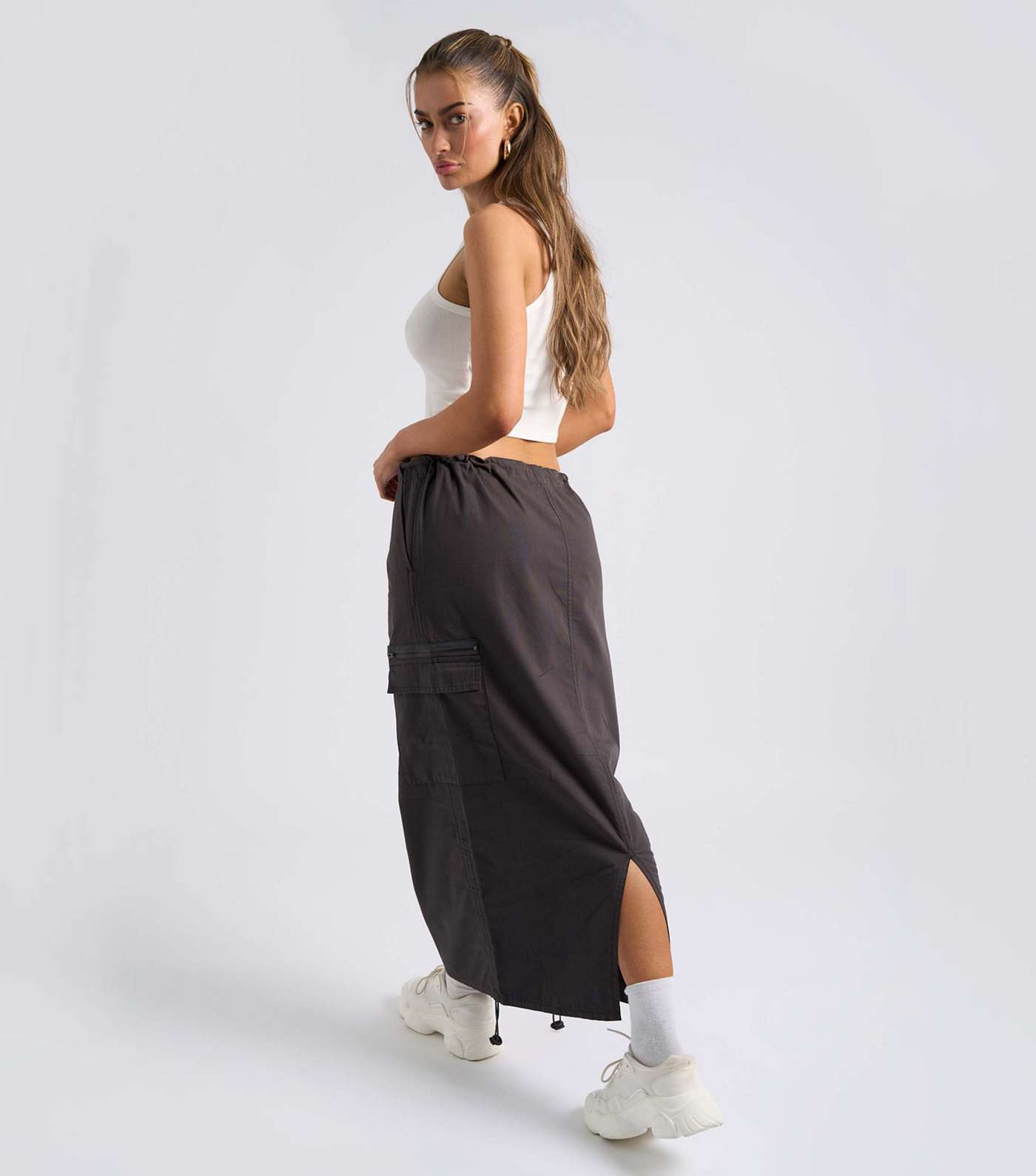 Urban Bliss Dark Grey Parachute Midi Skirt Image 4