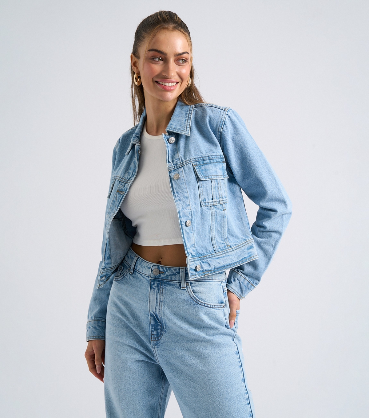 Urban Bliss Women's Pale Blue Denim Crop Jacket New Look Uk Size 14