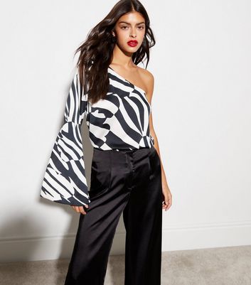 Black and white outlet one shoulder top