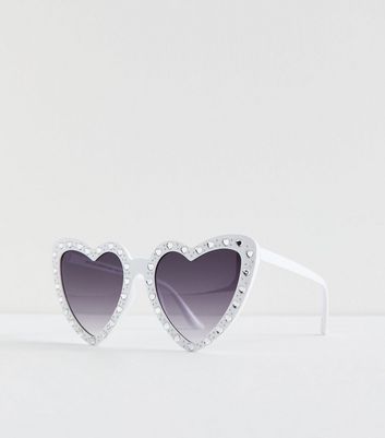 White Heart Frame Hen Party Sunglasses New Look