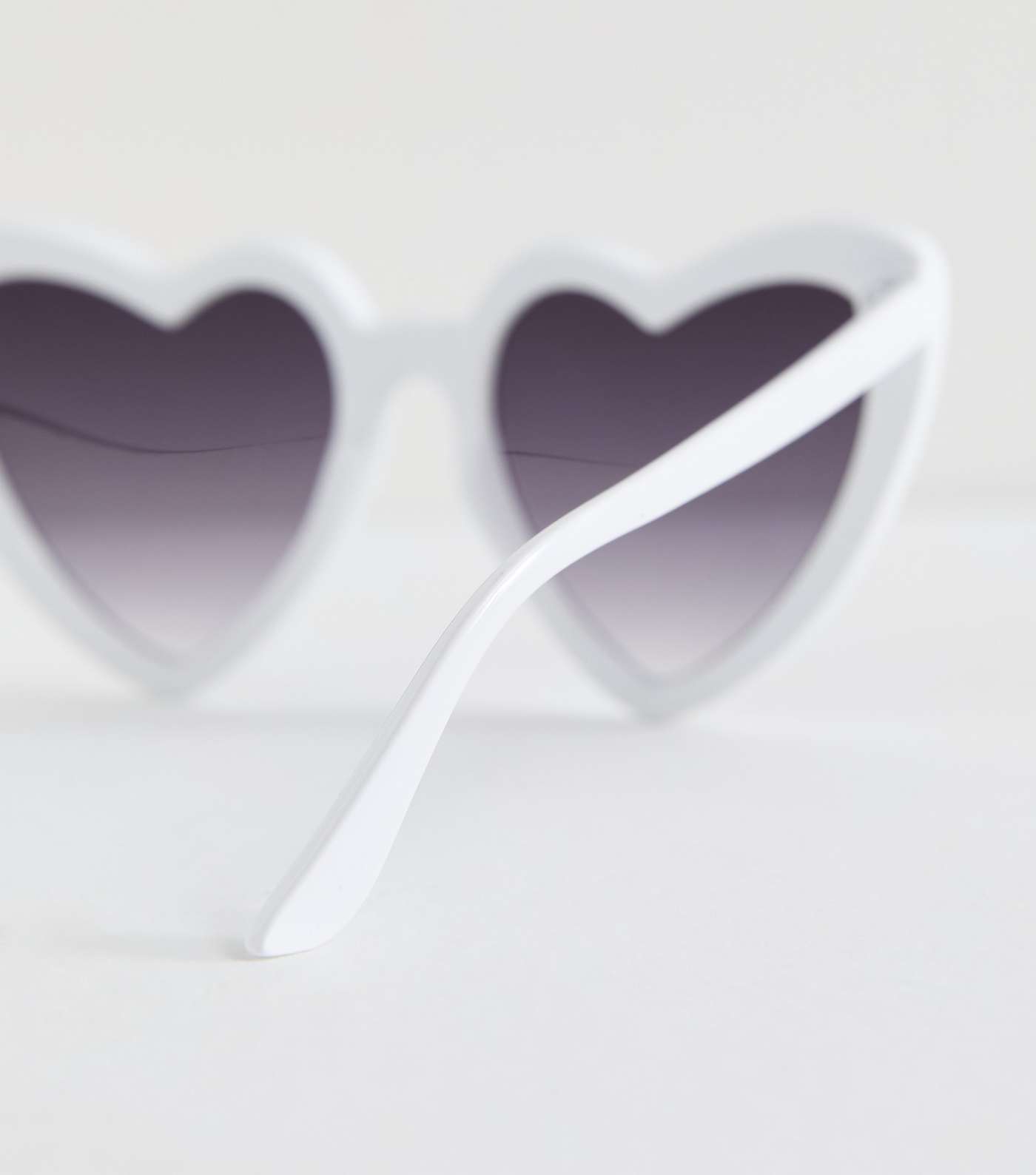 White Heart Frame Hen Party Sunglasses Image 4