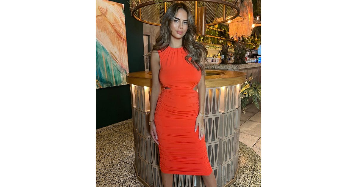 MakeMeChic Women's Floral V-Neck Bodycon Dress - Sleeveless Cut-Out Mini Dress For Summer