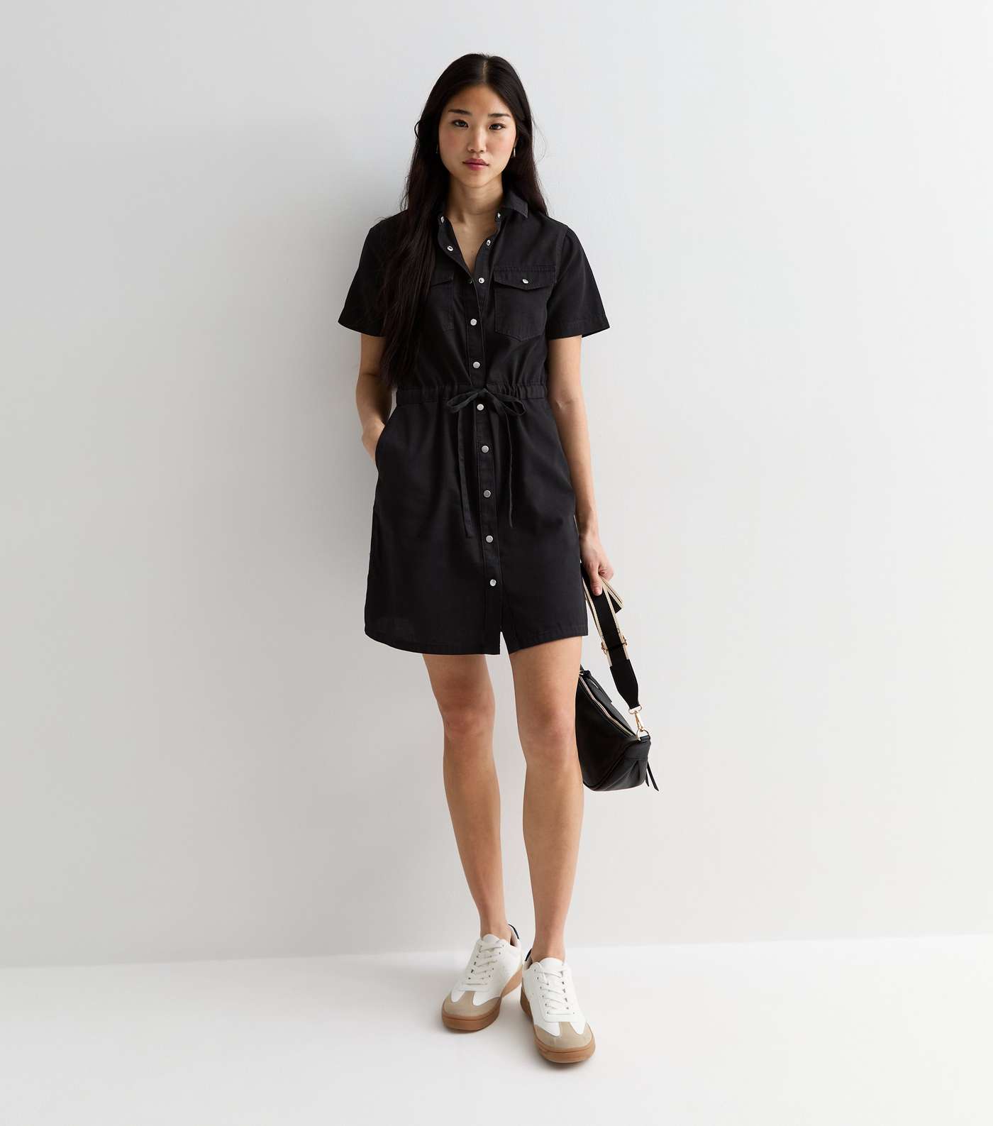 Black Lightweight Denim Drawstring Short Sleeve Mini Shirt Dress Image 3