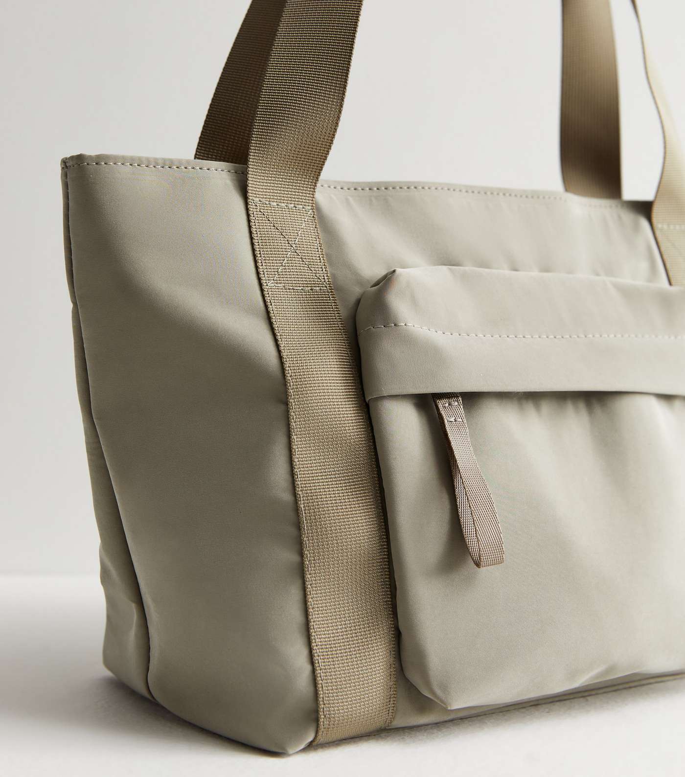 Olive Pocket Front Tote Bag Image 3