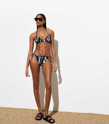 Women's Shore Halter Bikini Top (36DD, Black Print Chevron)