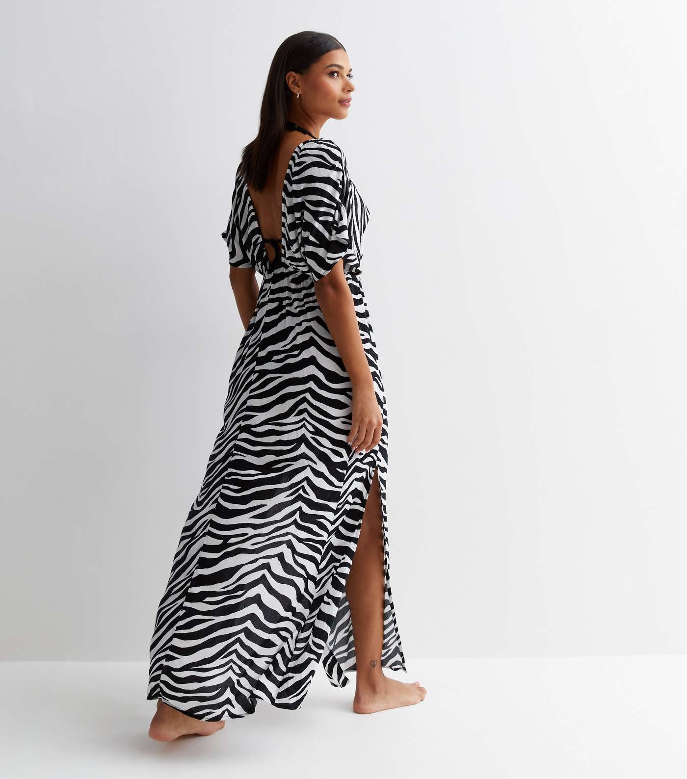 Black Zebra Short Sleeve Maxi Dress Image 4