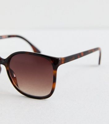 Brown Tortoiseshell Round Frame Sunglasses New Look