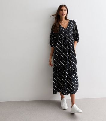 Diagonal Smocked Detail Dress