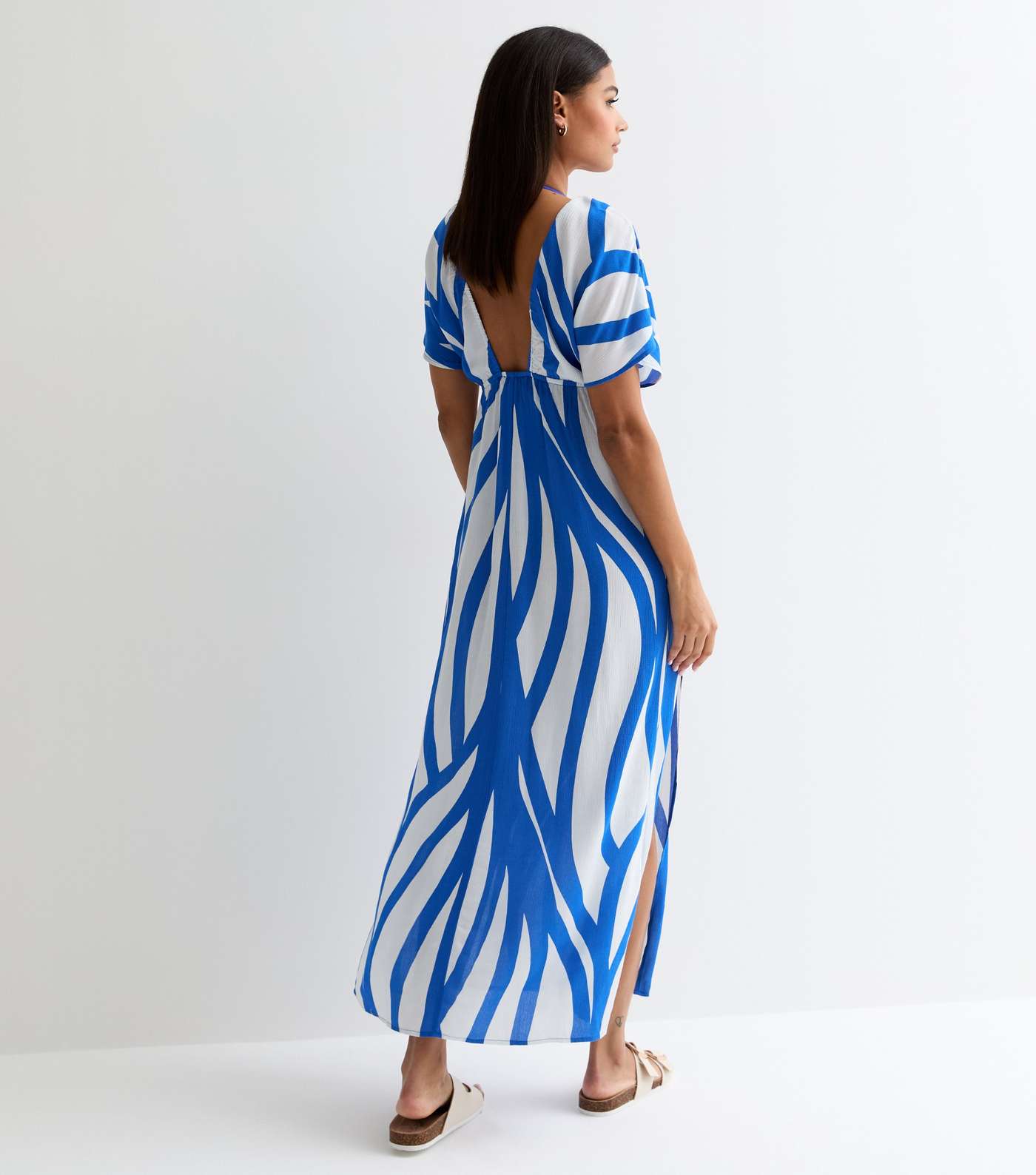 Blue Abstract Print Short Sleeve Maxi Beach Dress Image 4