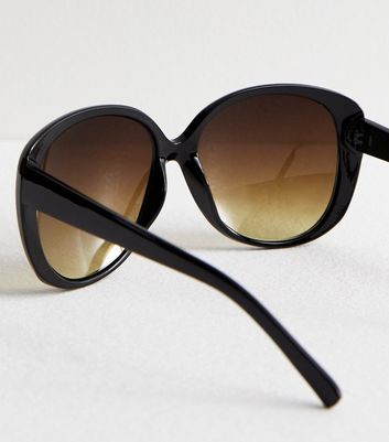 Black Oversized Oval Frame Sunglasses New Look