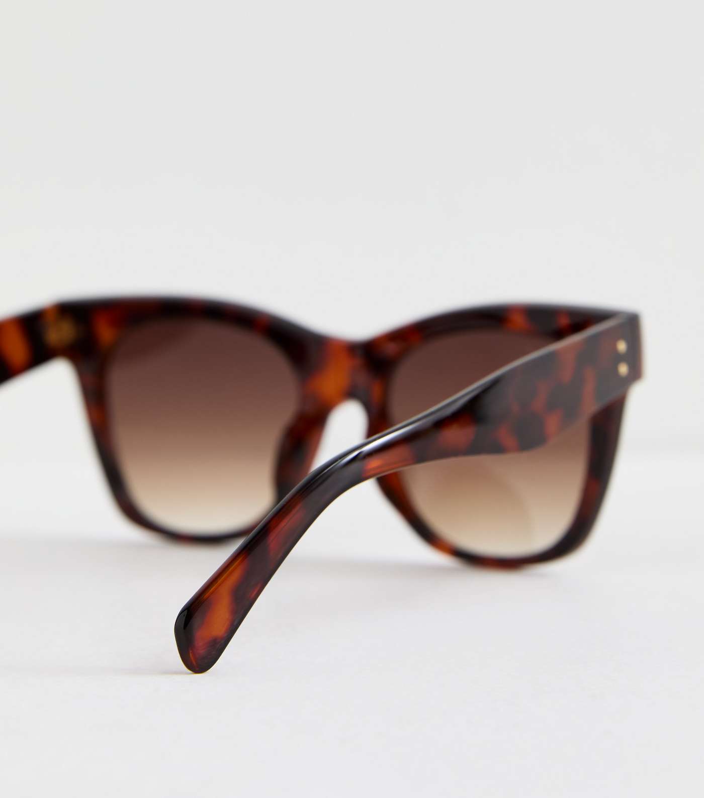 Dark Brown Square Frame Sunglasses Image 4