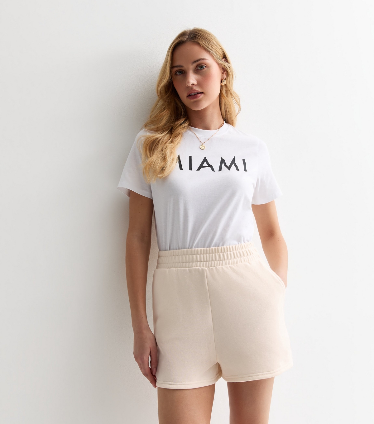 Women's Off White Jogger Shorts New Look