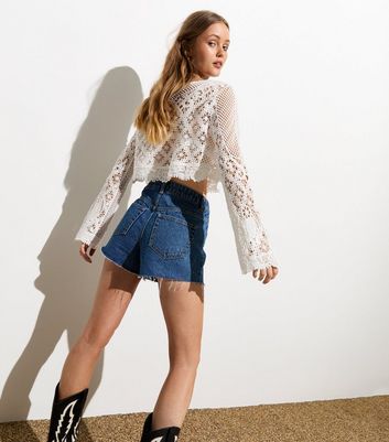 white lace long sleeve crop