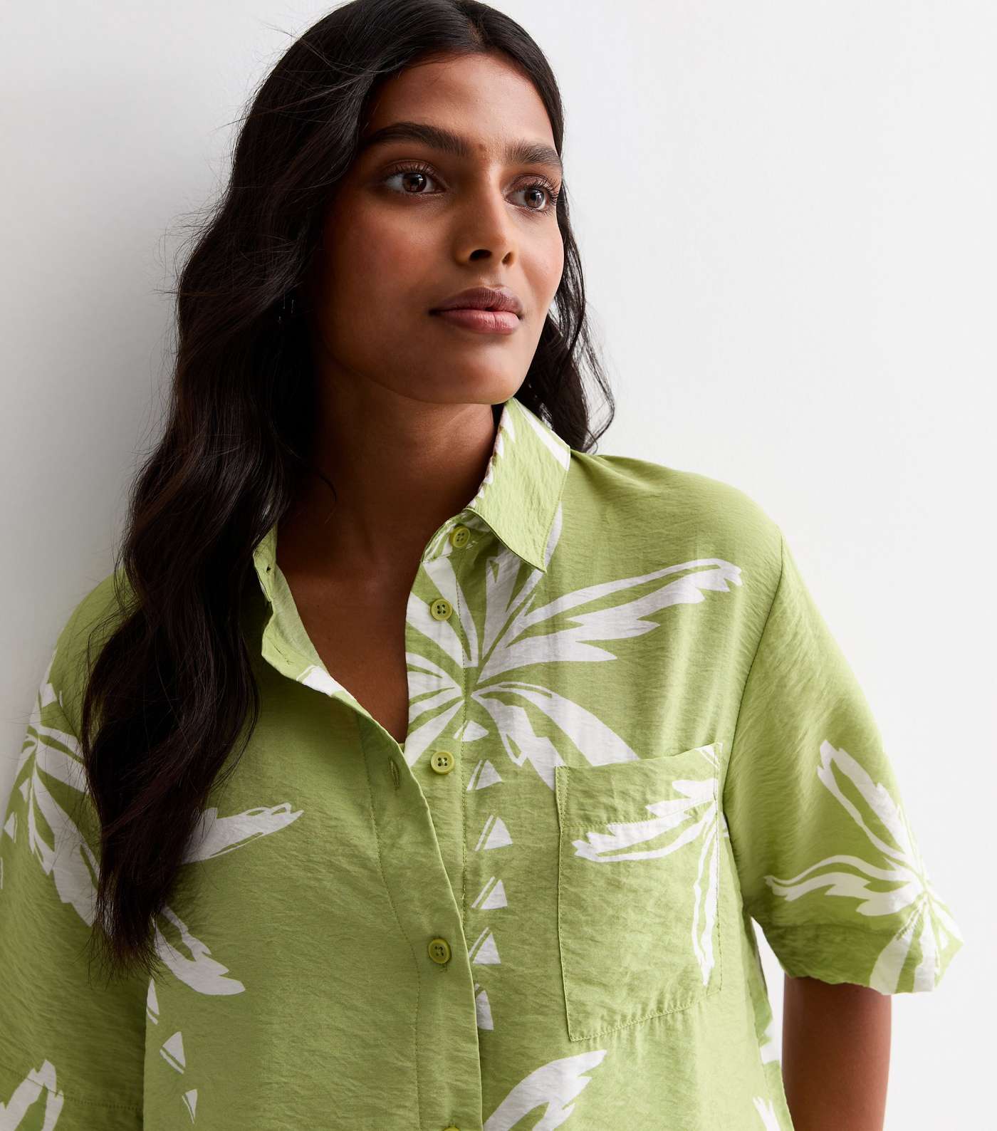 Green Palm Tree Print Short Sleeve Shirt Image 2