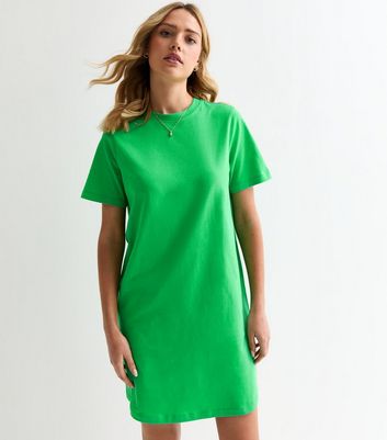 T Shirt Dress Women s Long Oversized T Shirt Dresses New Look