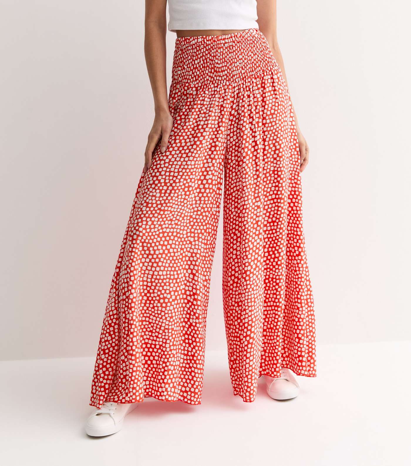 Red Square Print Shirred Wide Leg Trousers Image 3