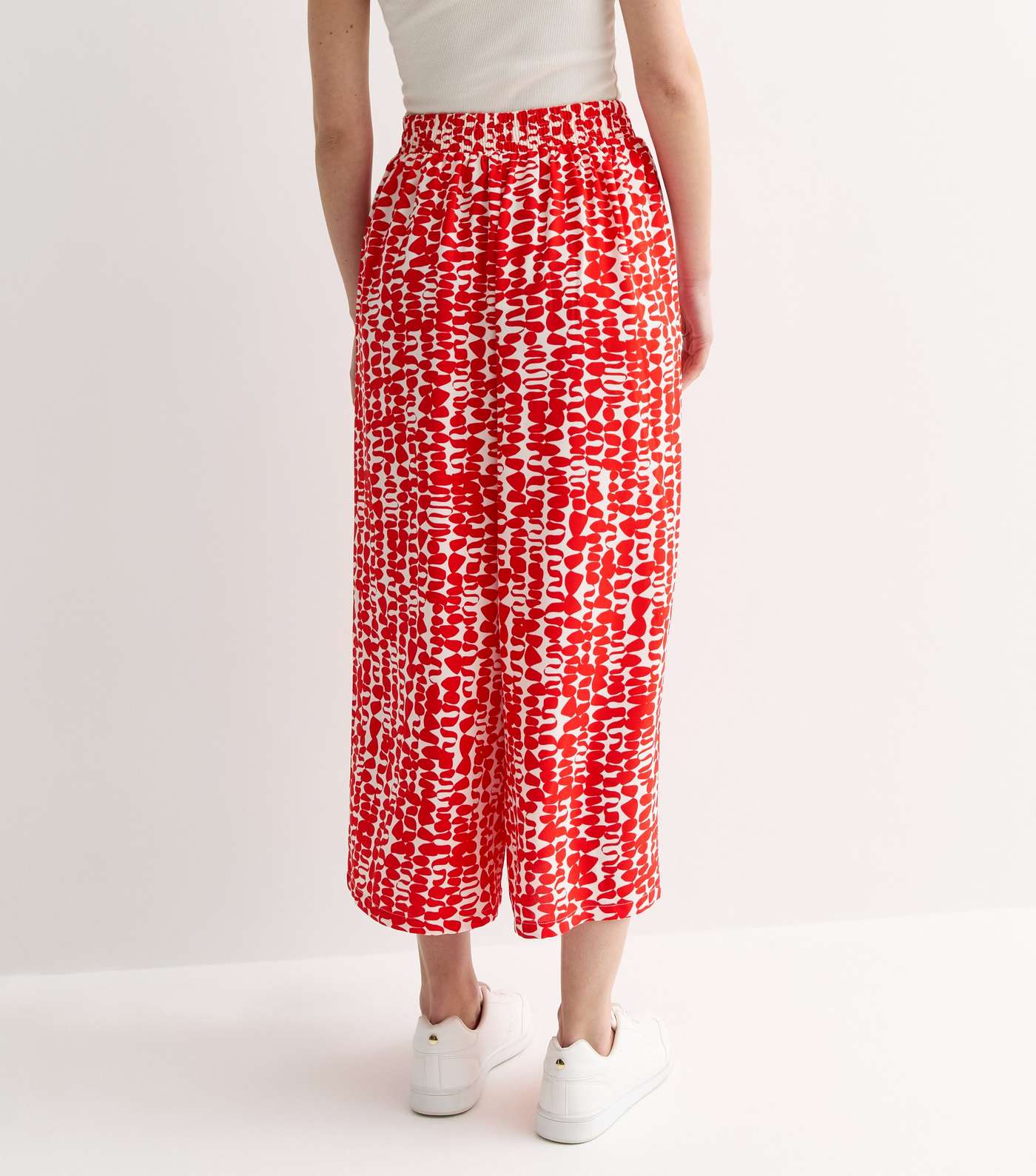 Red Abstract Print Wide Leg Crop Trousers Image 4