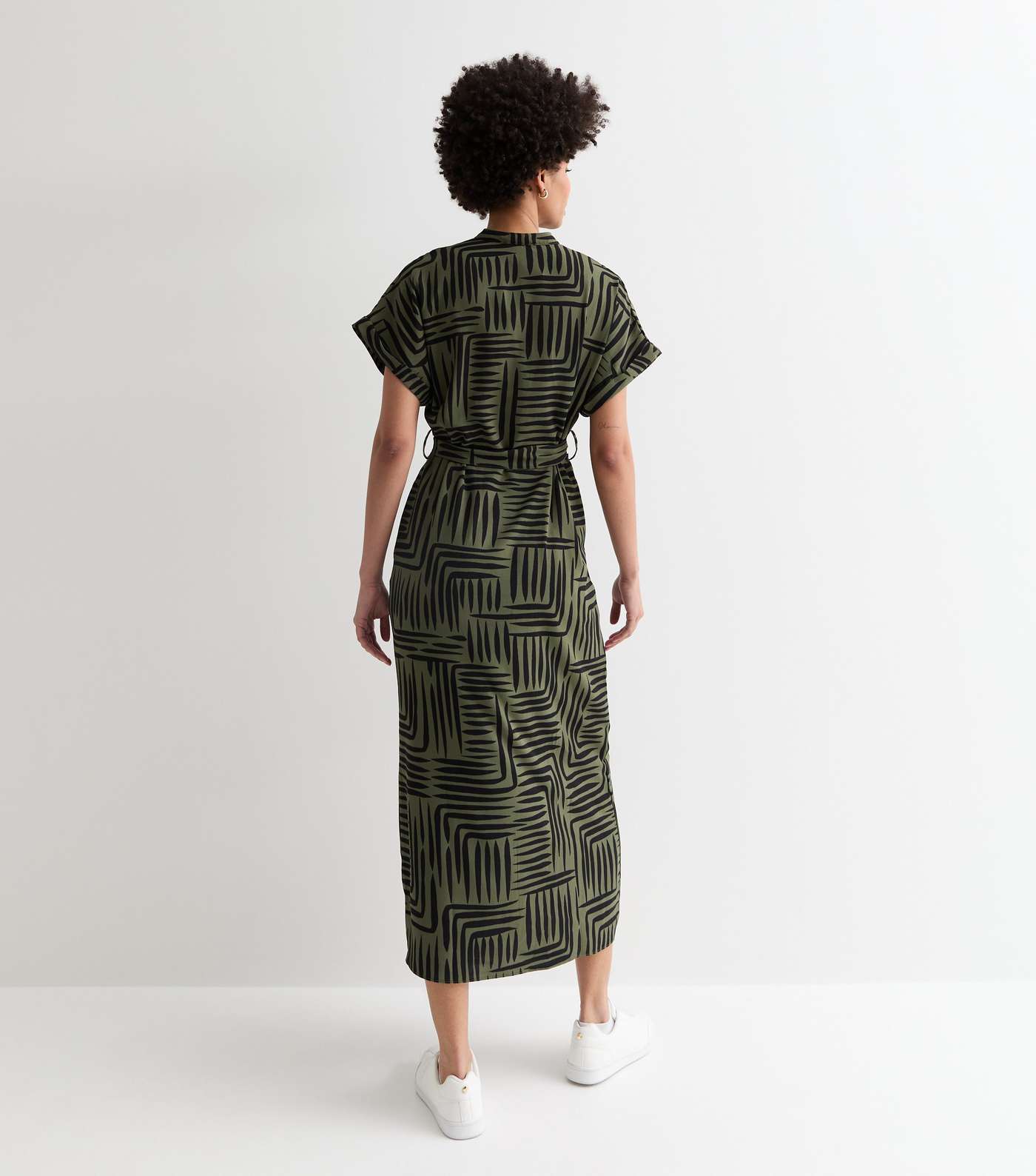Tall Green Abstract Print Short Sleeve Belted Midi Dress Image 4