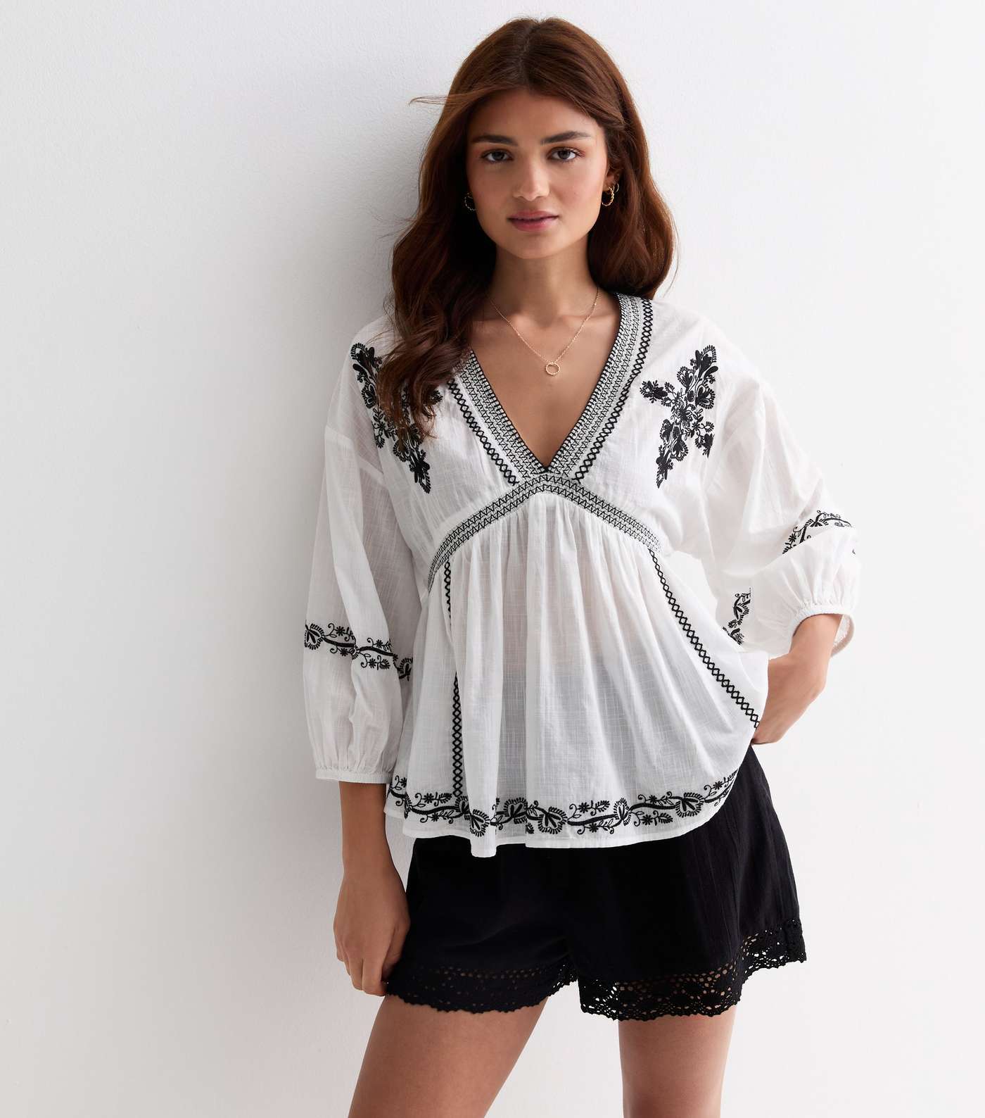 White Cotton Embroidered Floral Puff Sleeve Top Image 2