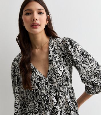 Black floral blouse outfit best sale