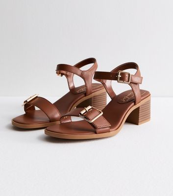 Wide Fit Tan Buckle Block Heel Sandals New Look