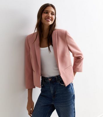 Pale Pink Long Sleeve Crop Blazer New Look