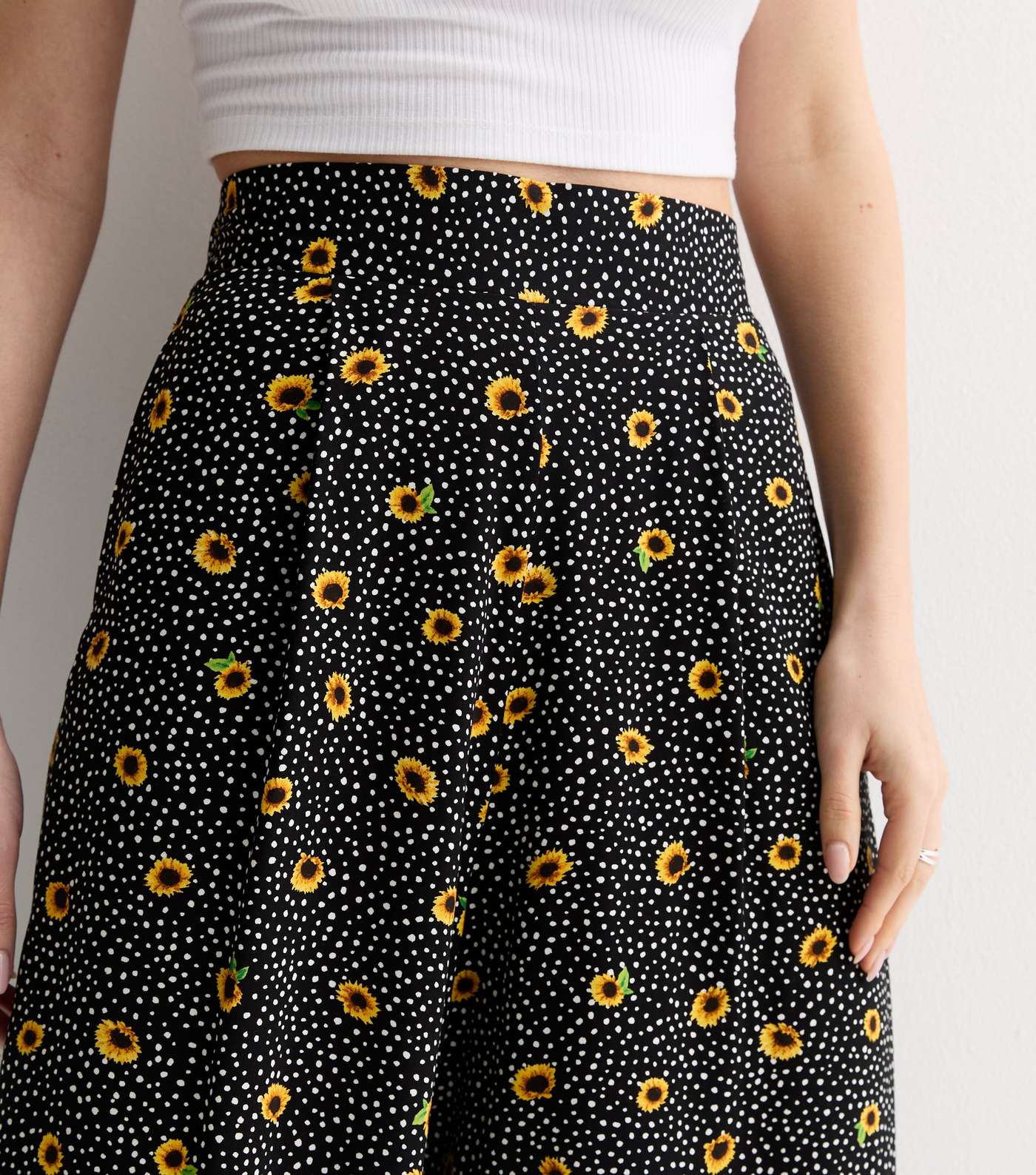 Black Sunflower Spot Print Wide Leg Crop Trousers Image 2