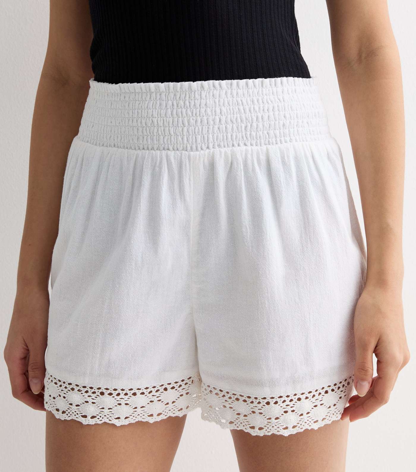 White Cotton Broderie Hem Shorts Image 2