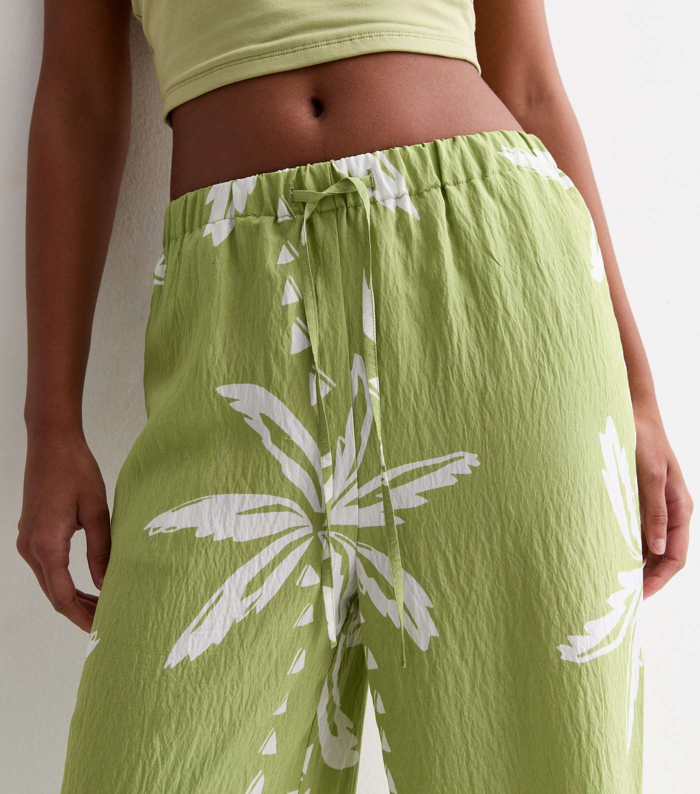 Green Palm Tree Print Wide Leg Trousers Image 3
