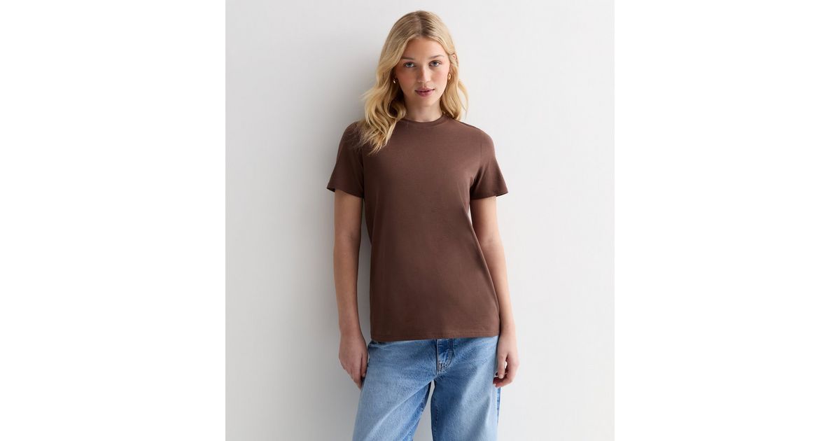 6609 Brown Crew Neck T-Shirt main image 1