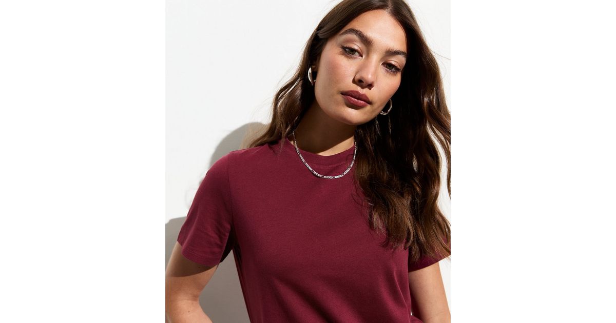 7885 Burgundy Crew Neck T-Shirt