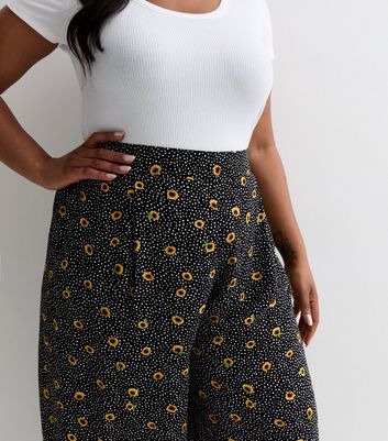 Curves Black Sunflower Spot Print Wide Leg Trousers New Look