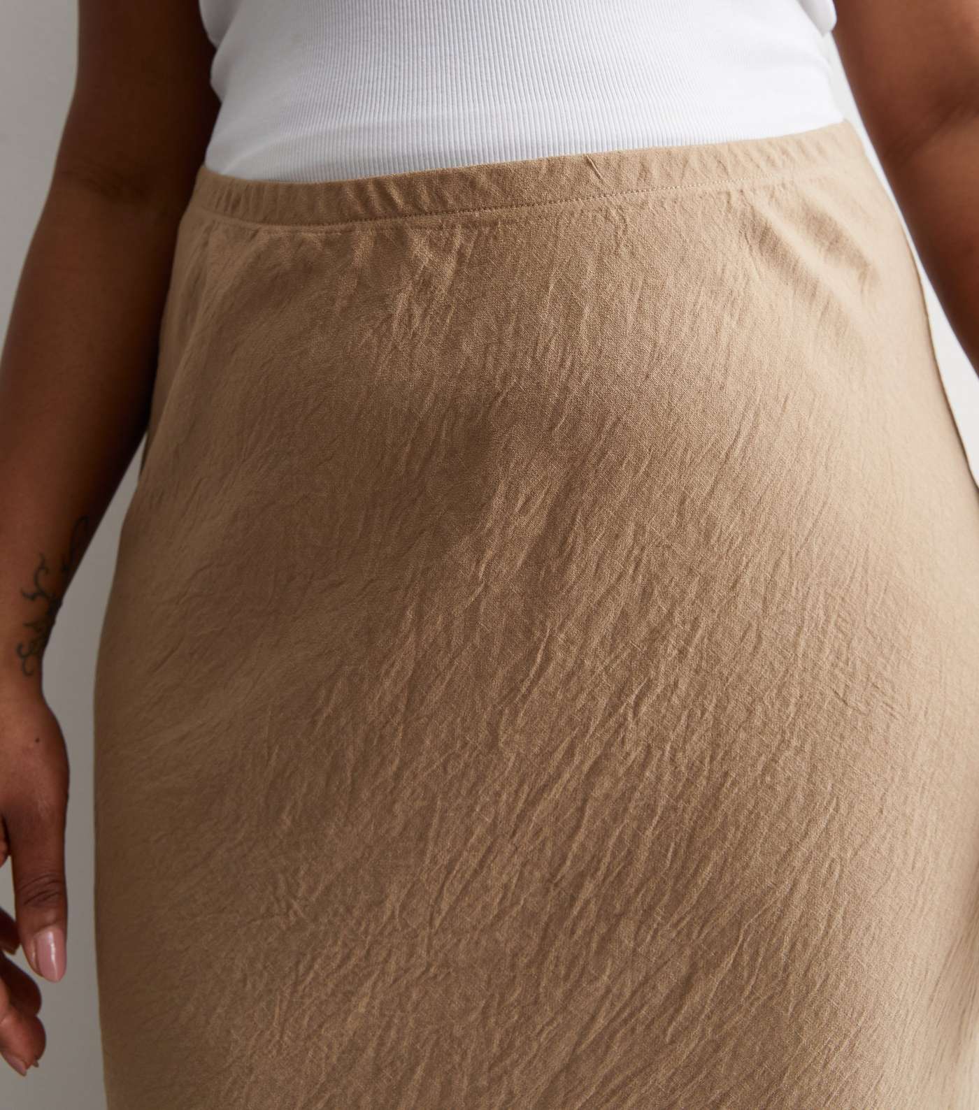 Curves Stone Textured Midi Skirt Image 2