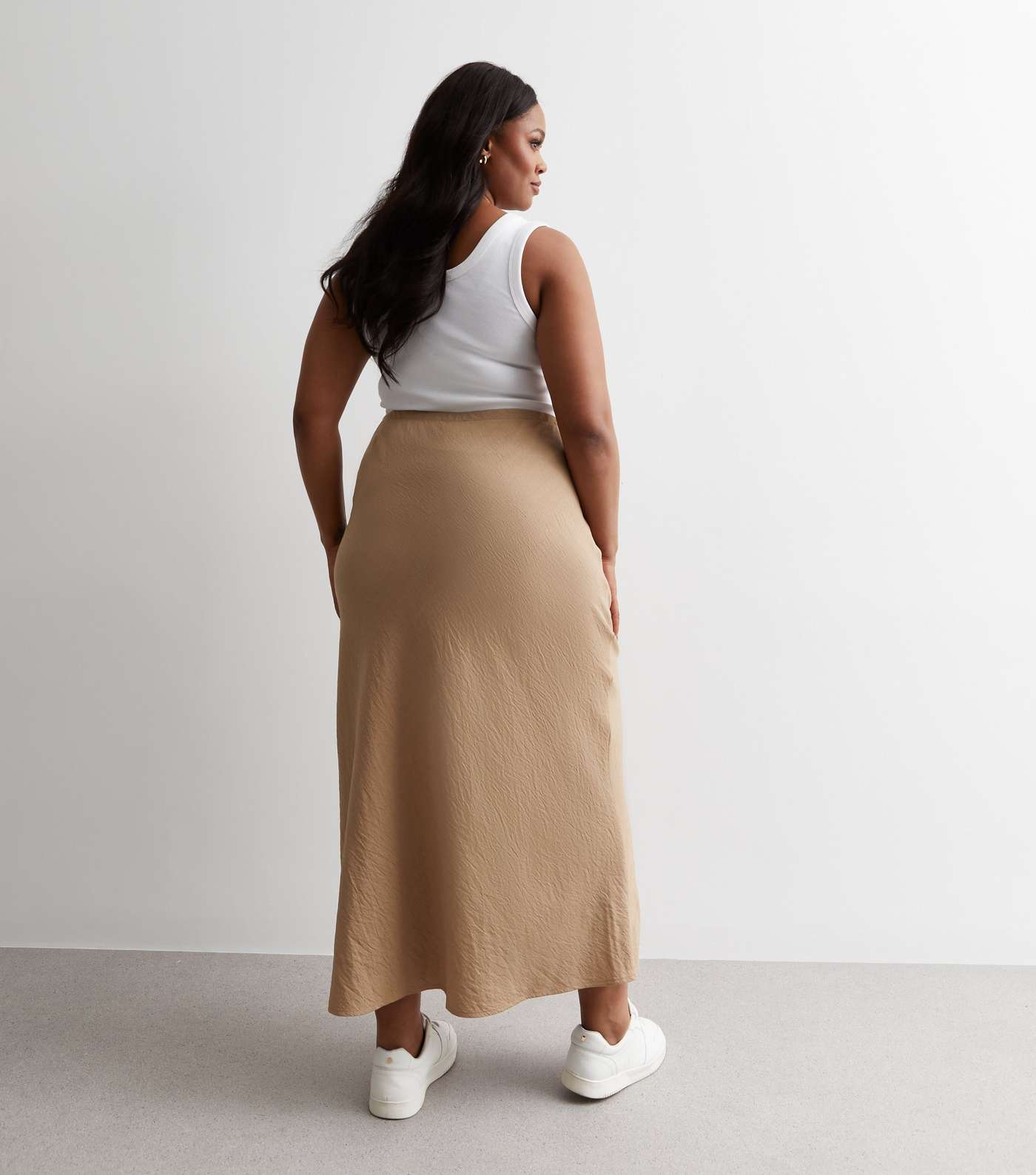 Curves Stone Textured Midi Skirt Image 4
