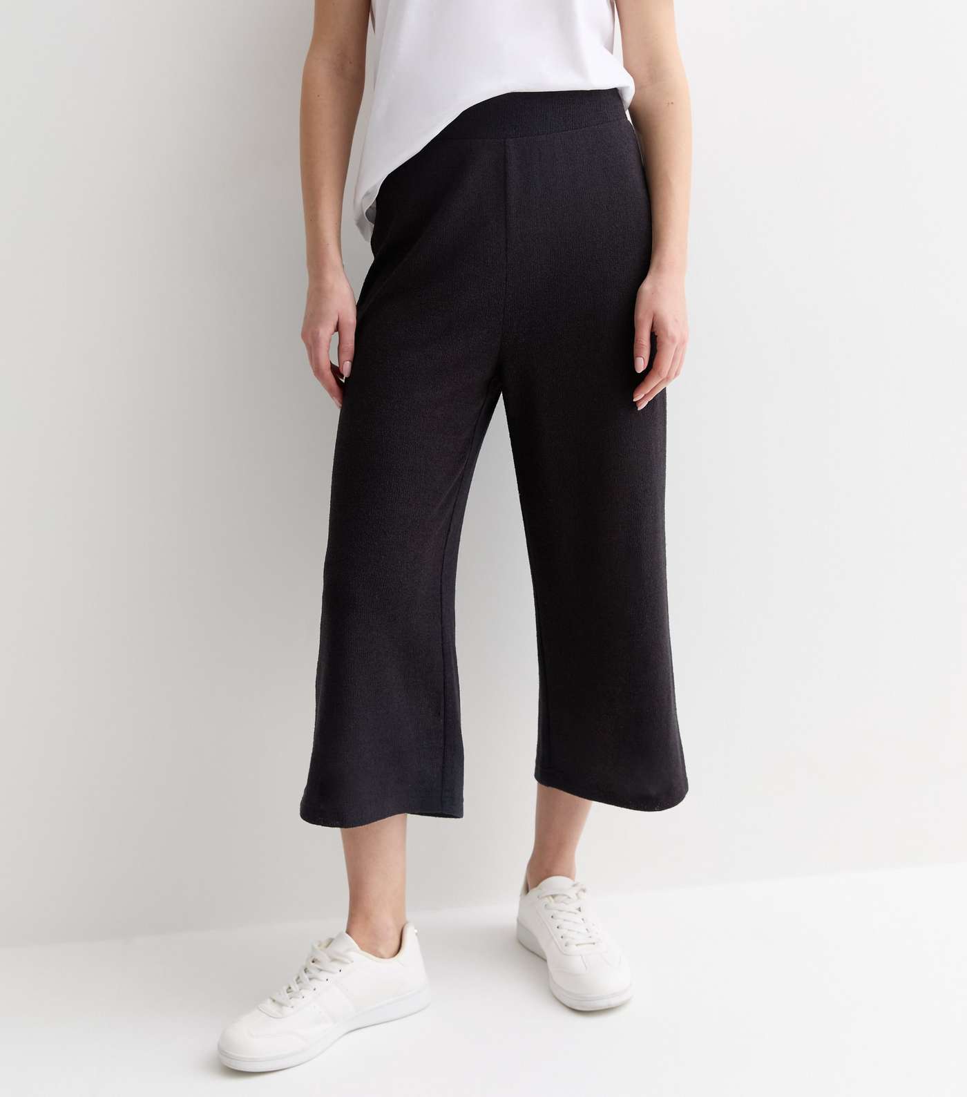 Black Textured Fine Knit Crop Trousers Image 4