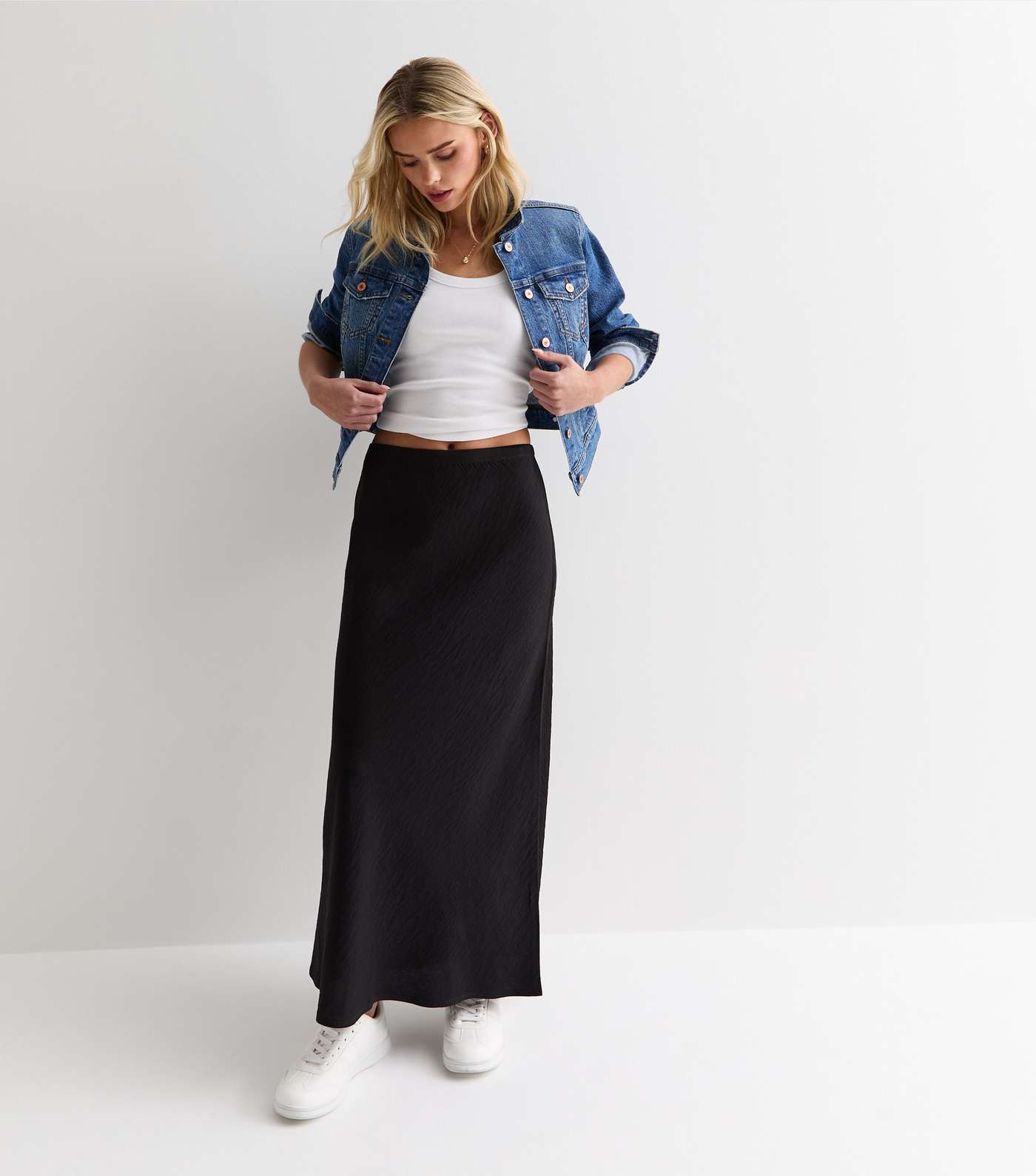 Petite Black Textured Midi Skirt Image 3