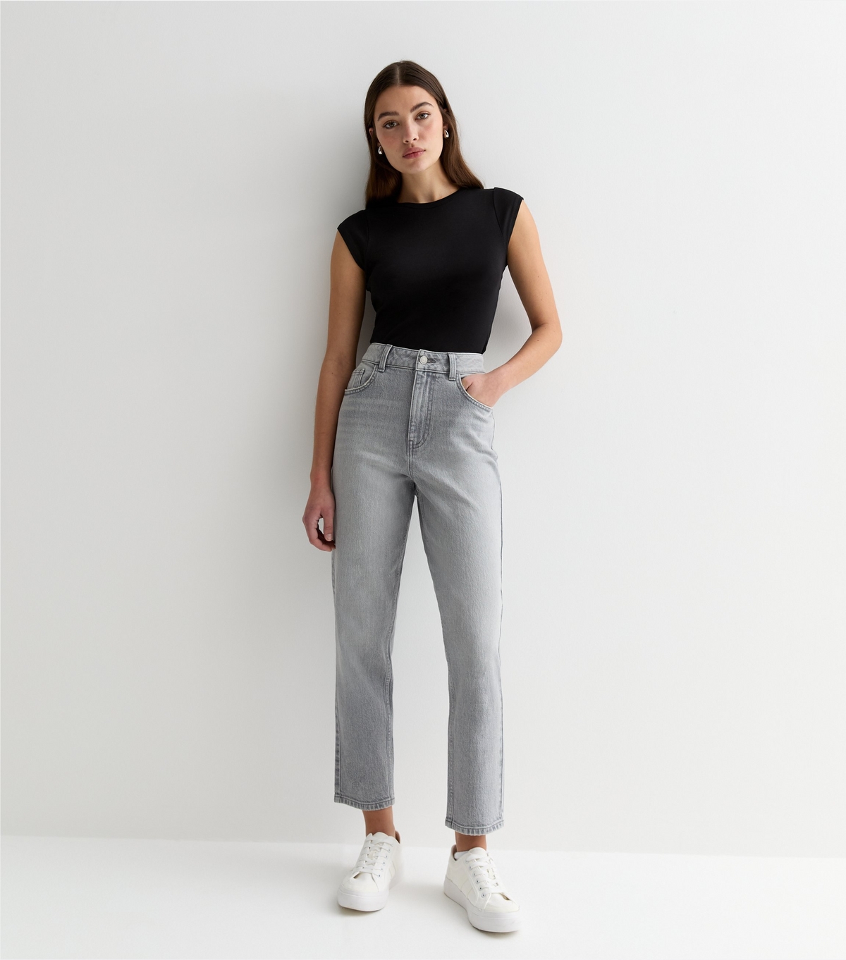 Women's Pale Grey High Waist Mom Jeans New Look