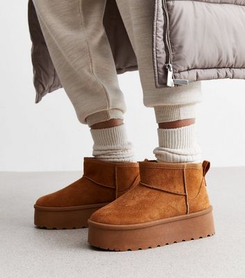 Truffle Tan Suedette Flatform Slipper Boots New Look