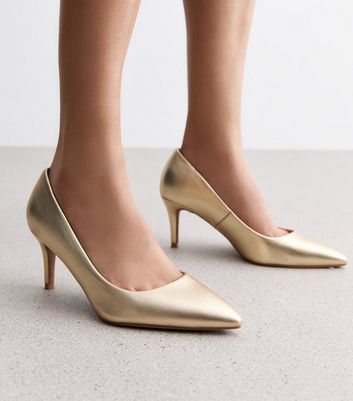 Wide Fit Gold Metallic Stiletto Heel Court Shoes New Look