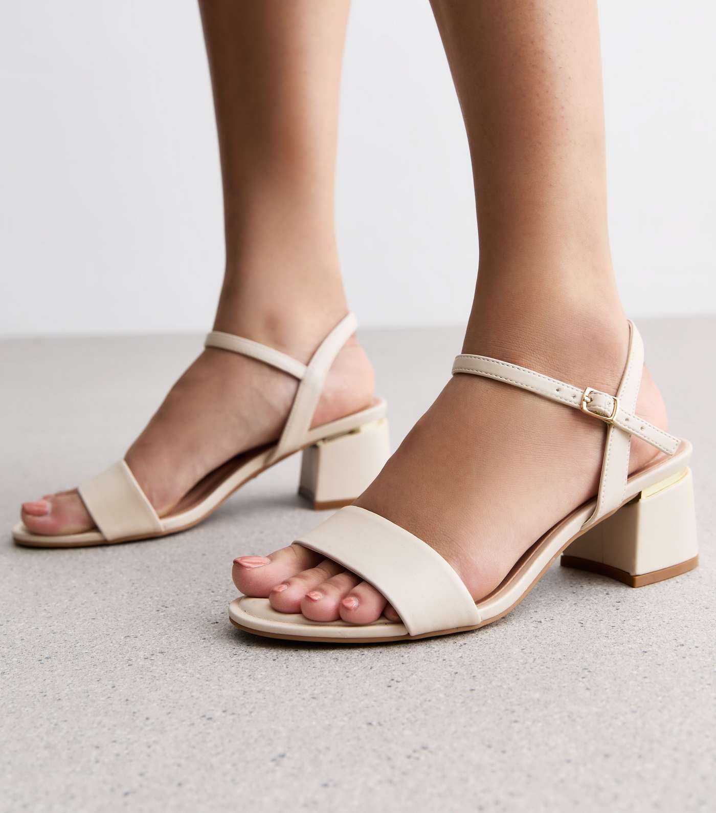 Wide Fit Off White Metal Trim Block Heel Sandals Image 2