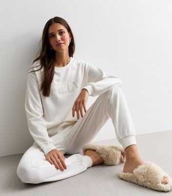 New look deals fluffy pyjamas