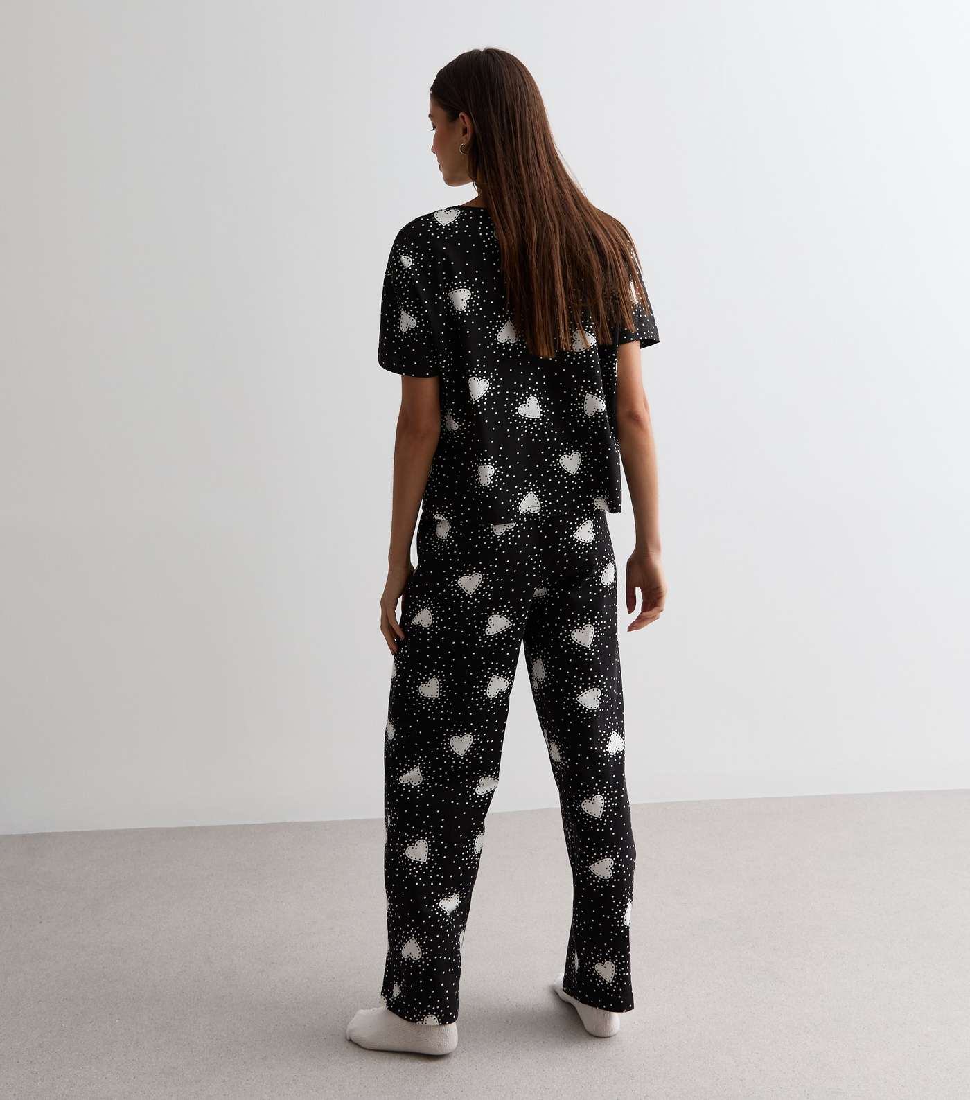 Black Heart T-Shirt Wide Leg Pyjama Set  Image 5