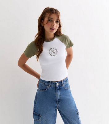 Girls Olive NY Logo Raglan T-Shirt New Look