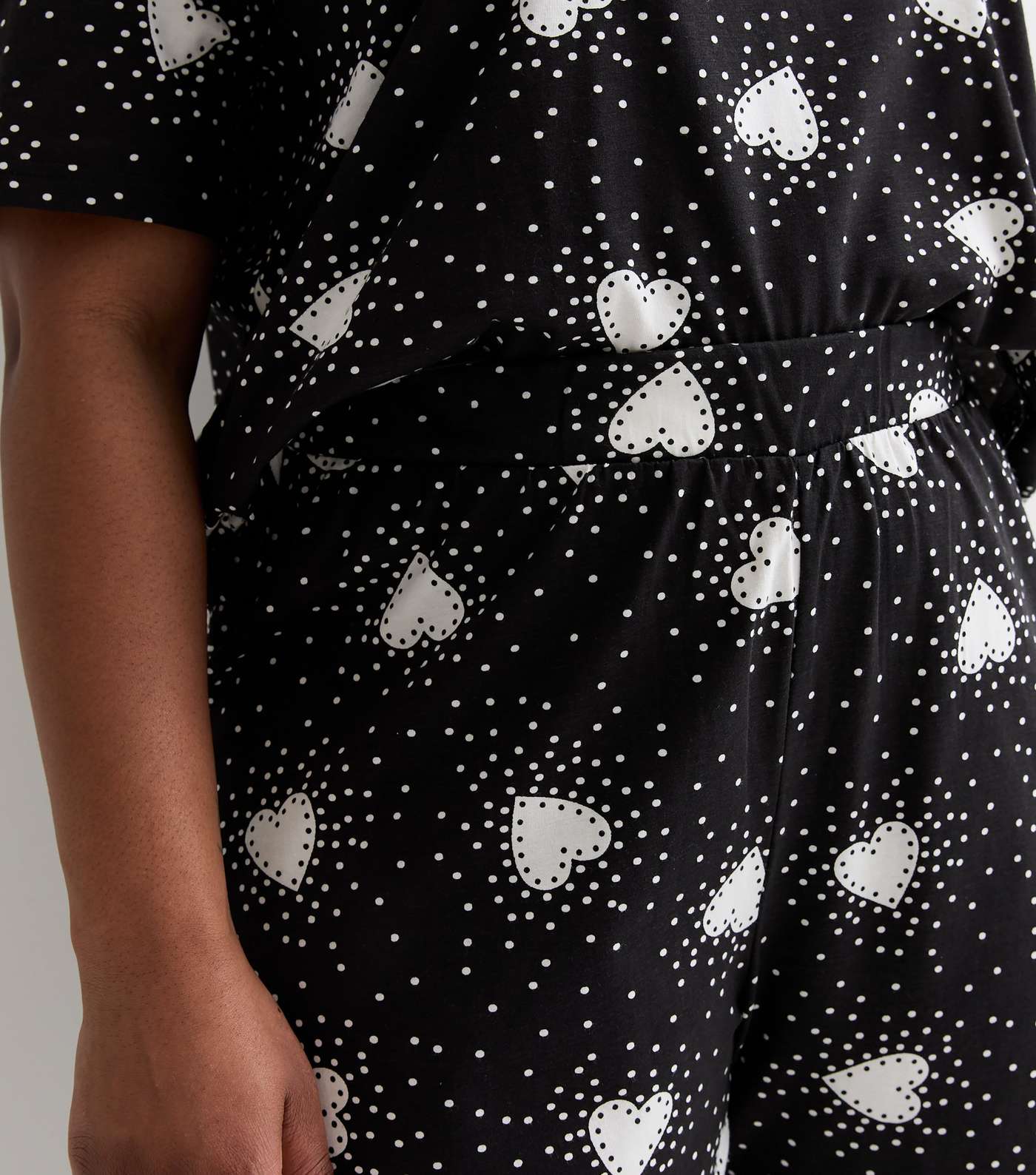 Curves Black Heart Print Wide Leg Trouser Pyjama Set Image 4