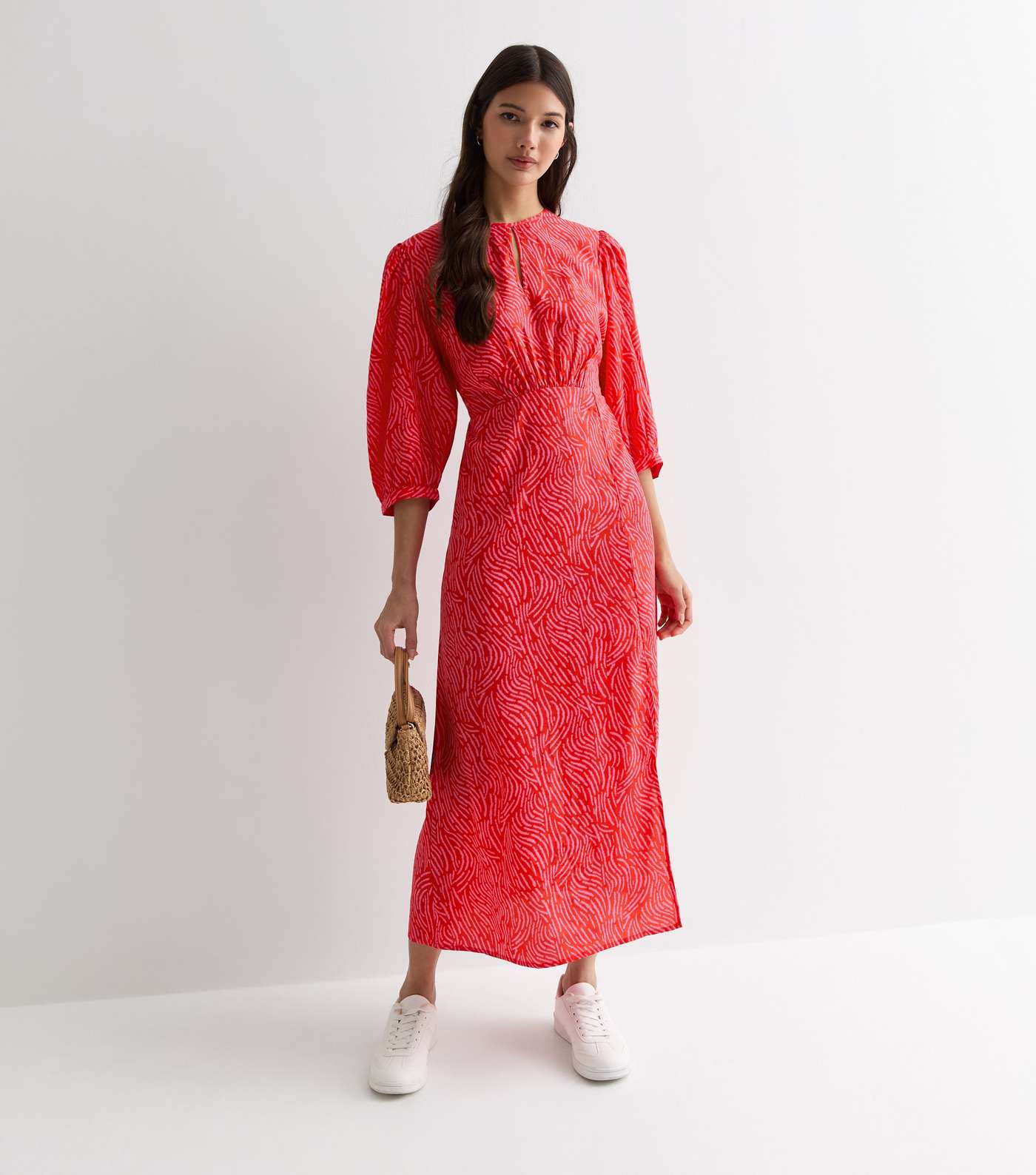 Red Patterned Puff Sleeve Midi Dress Image 3