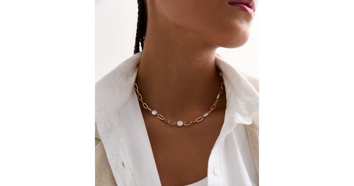 4NEU6BGMDP Bright Gold Link Chain Long Necklace Modern Pearl & Crystals